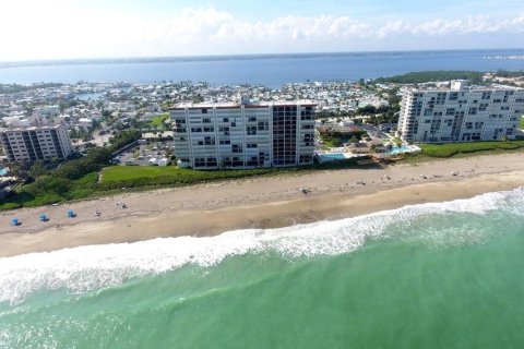 Copropriété à vendre à Jensen Beach, Floride: 2 chambres, 95.04 m2 № 1180147 - photo 1