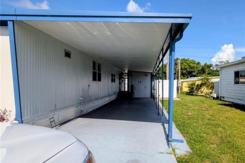 Appartement à louer à New Port Richey, Floride: 2 chambres, 63.55 m2 № 1869244 - photo 3