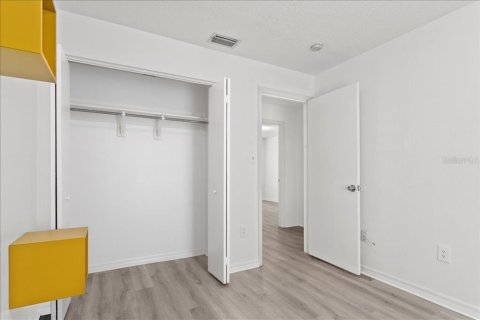 Apartment in Tampa, Florida 3 bedrooms, 90.58 sq.m. № 1913024 - photo 25