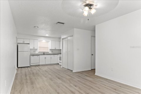 Apartment in Tampa, Florida 3 bedrooms, 90.58 sq.m. № 1913024 - photo 5