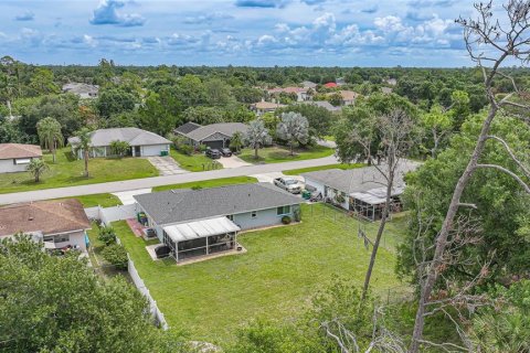 Villa ou maison à vendre à Port Charlotte, Floride: 3 chambres, 116.96 m2 № 2233744 - photo 2
