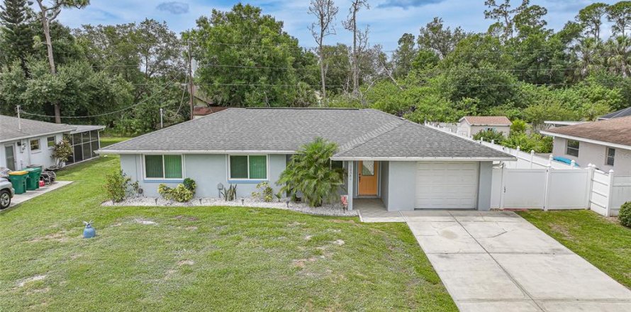 Villa ou maison à Port Charlotte, Floride 3 chambres, 116.96 m2 № 2233744