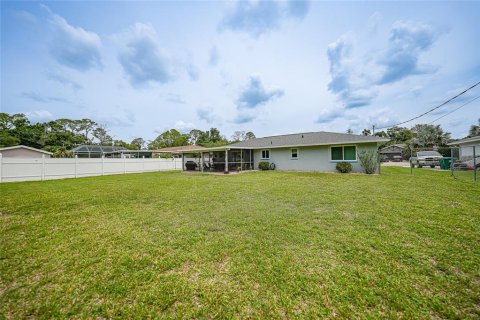 Villa ou maison à vendre à Port Charlotte, Floride: 3 chambres, 116.96 m2 № 2233744 - photo 24