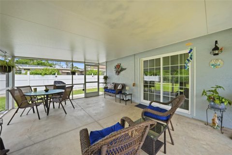 Villa ou maison à vendre à Port Charlotte, Floride: 3 chambres, 116.96 m2 № 2233744 - photo 21