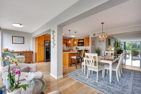 Купить кондоминиум в Палм Сити, Флорида 5 комнат, 176.51м2, № 2175566 - фото 14
