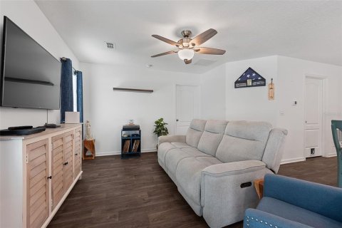 Casa en venta en Palm Coast, Florida, 4 dormitorios, 138.52 m2 № 2227320 - foto 9