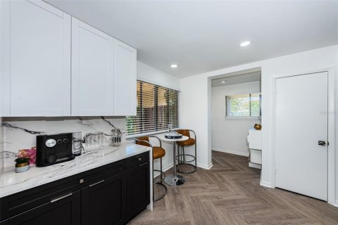 Condominio en venta en Saint Petersburg, Florida, 2 dormitorios, 86.4 m2 № 2107422 - foto 15