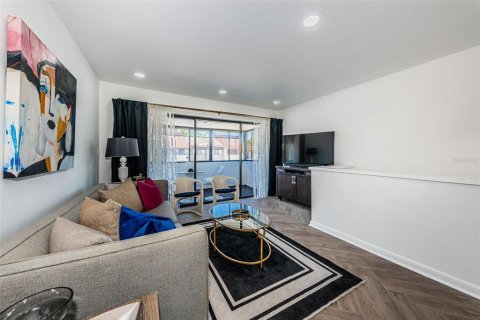 Condominio en venta en Saint Petersburg, Florida, 2 dormitorios, 86.4 m2 № 2107422 - foto 27
