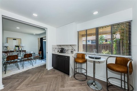Condominio en venta en Saint Petersburg, Florida, 2 dormitorios, 86.4 m2 № 2107422 - foto 16