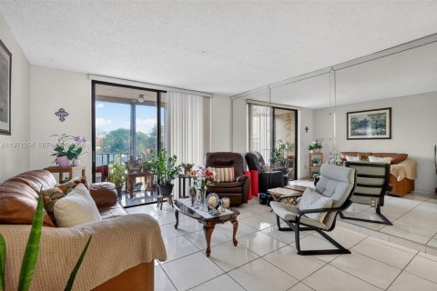 Condominio en venta en Miami, Florida, 2 dormitorios, 84.91 m2 № 2031998 - foto 9