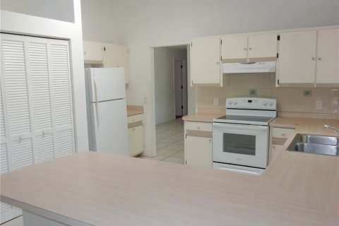 House in Port Charlotte, Florida 3 bedrooms, 152.45 sq.m. № 2345369 - photo 11
