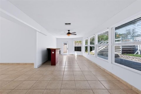 Villa ou maison à vendre à Tarpon Springs, Floride: 3 chambres, 213.49 m2 № 2312794 - photo 18