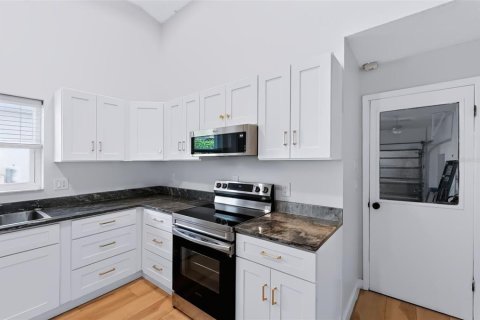 Villa ou maison à vendre à Tarpon Springs, Floride: 3 chambres, 213.49 m2 № 2312794 - photo 30