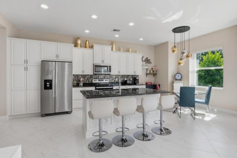 Villa ou maison à vendre à Westlake, Floride: 4 chambres, 277.03 m2 № 2081538 - photo 10