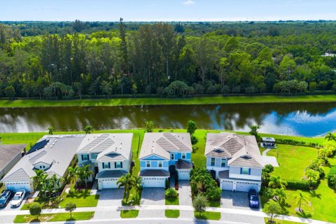 Villa ou maison à vendre à Westlake, Floride: 4 chambres, 277.03 m2 № 2081538 - photo 2