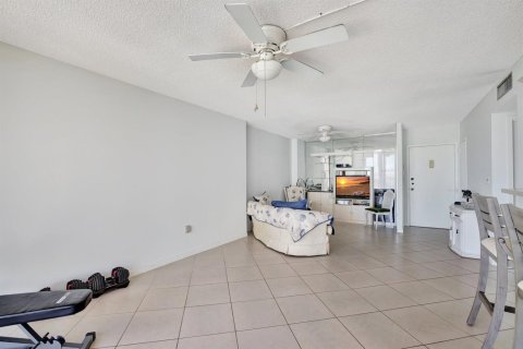 Copropriété à vendre à Hollywood, Floride: 1 chambre, 78.97 m2 № 2423483 - photo 17