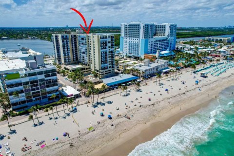 Copropriété à vendre à Hollywood, Floride: 1 chambre, 78.97 m2 № 2423483 - photo 3