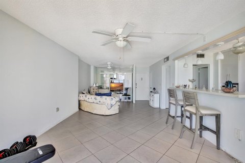 Copropriété à vendre à Hollywood, Floride: 1 chambre, 78.97 m2 № 2423483 - photo 26