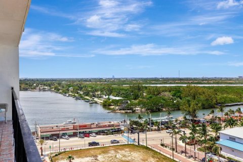 Copropriété à vendre à Hollywood, Floride: 1 chambre, 78.97 m2 № 2423483 - photo 25