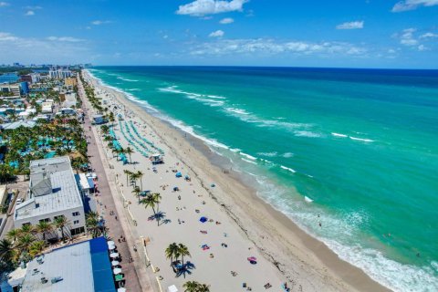 Copropriété à vendre à Hollywood, Floride: 1 chambre, 78.97 m2 № 2423483 - photo 8