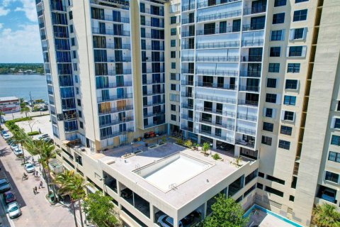 Copropriété à vendre à Hollywood, Floride: 1 chambre, 78.97 m2 № 2423483 - photo 10