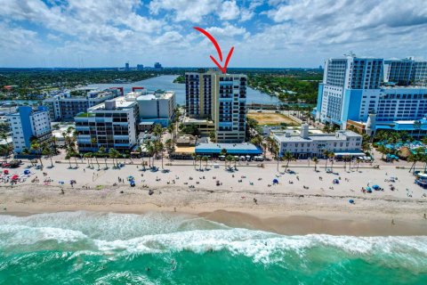 Condo à Hollywood, Floride, 1 chambre  № 2423483