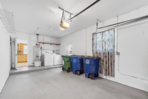 Villa ou maison à louer à Hallandale Beach, Floride: 3 chambres, 124.86 m2 № 2378737 - photo 6