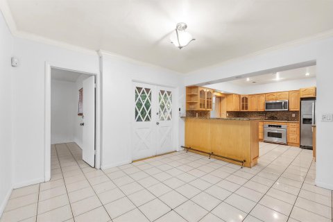 Villa ou maison à louer à Hallandale Beach, Floride: 3 chambres, 124.86 m2 № 2378737 - photo 14