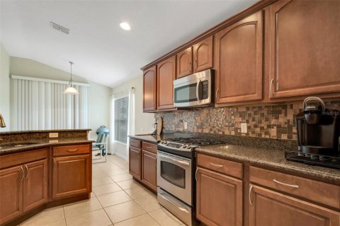 House in Davenport, Florida 2 bedrooms, 160.54 sq.m. № 1290026 - photo 11
