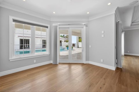 House in Vero Beach, Florida 5 bedrooms, 295.62 sq.m. № 2146236 - photo 19