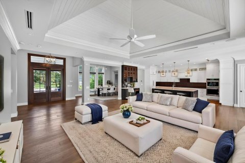House in Vero Beach, Florida 5 bedrooms, 295.62 sq.m. № 2146236 - photo 15