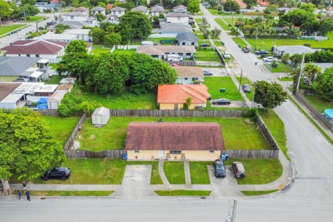 Купить земельный участок в Майами, Флорида № 1927466 - фото 6