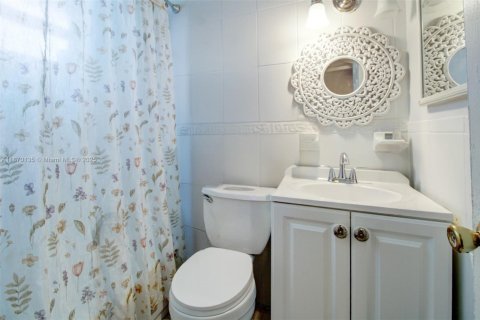 Купить земельный участок в Майами, Флорида № 1927466 - фото 28