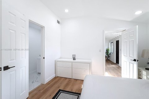 Купить виллу или дом в Майами, Флорида 4 спальни, 131.18м2, № 1988312 - фото 14