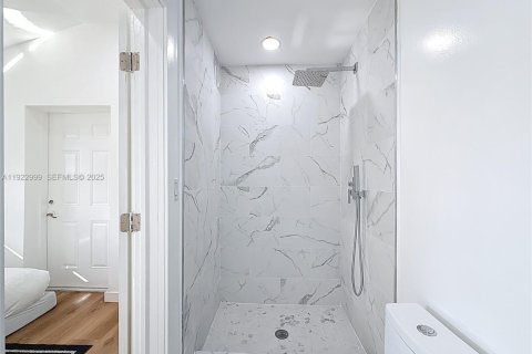 Купить виллу или дом в Майами, Флорида 4 спальни, 131.18м2, № 1988312 - фото 16