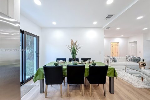 Купить виллу или дом в Майами, Флорида 4 спальни, 131.18м2, № 1988312 - фото 12