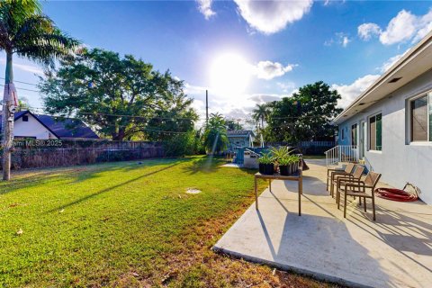 Villa ou maison à vendre à Homestead, Floride: 3 chambres, 176.33 m2 № 1880239 - photo 29