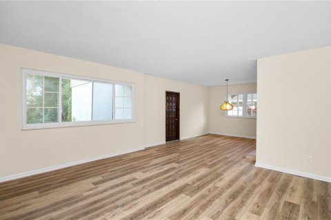 House in Lakeland, Florida 4 bedrooms, 236.81 sq.m. № 1885283 - photo 23