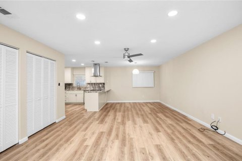 House in Lakeland, Florida 4 bedrooms, 236.81 sq.m. № 1885283 - photo 22