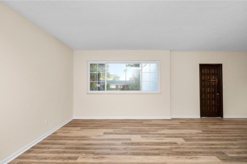 House in Lakeland, Florida 4 bedrooms, 236.81 sq.m. № 1885283 - photo 4