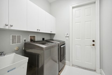House in Parkland, Florida 6 bedrooms, 261.61 sq.m. № 2083225 - photo 27