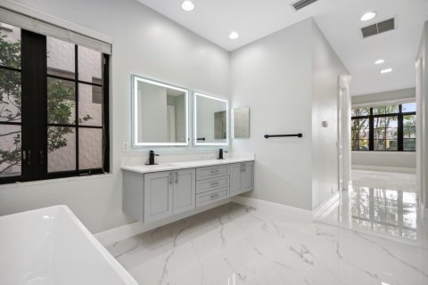 House in Parkland, Florida 6 bedrooms, 261.61 sq.m. № 2083225 - photo 15