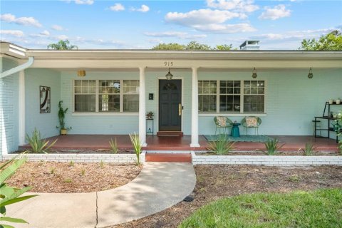 House in Winter Park, Florida 3 bedrooms, 228.17 sq.m. № 1919540 - photo 9