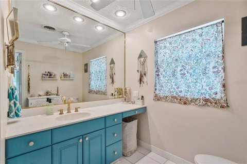 House in Winter Park, Florida 3 bedrooms, 228.17 sq.m. № 1919540 - photo 16