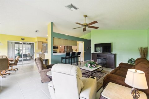 House in Trinity, Florida 3 bedrooms, 183.48 sq.m. № 1844572 - photo 27