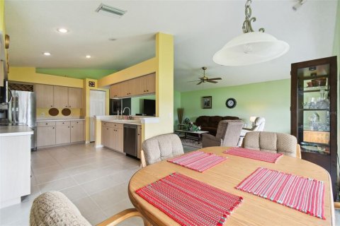 House in Trinity, Florida 3 bedrooms, 183.48 sq.m. № 1844572 - photo 22