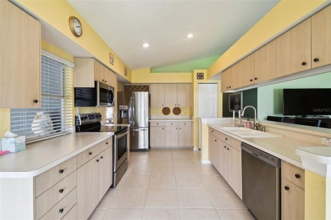 House in Trinity, Florida 3 bedrooms, 183.48 sq.m. № 1844572 - photo 19