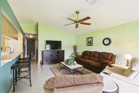 House in Trinity, Florida 3 bedrooms, 183.48 sq.m. № 1844572 - photo 26