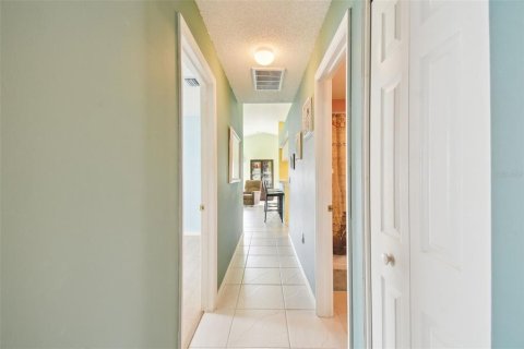House in Trinity, Florida 3 bedrooms, 183.48 sq.m. № 1844572 - photo 30