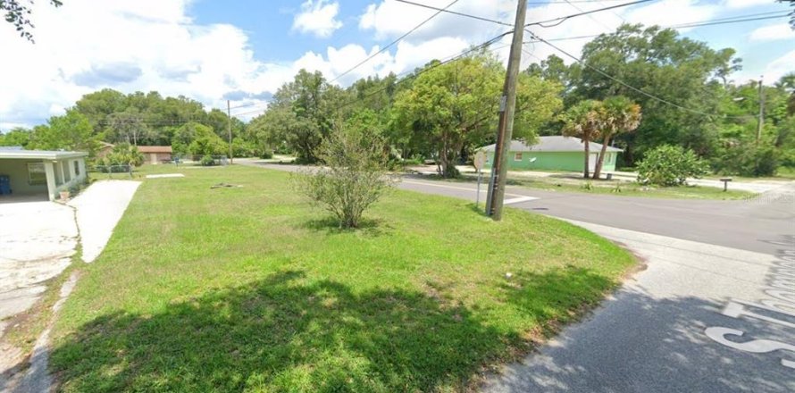 Land in DeLand, Florida № 2165287